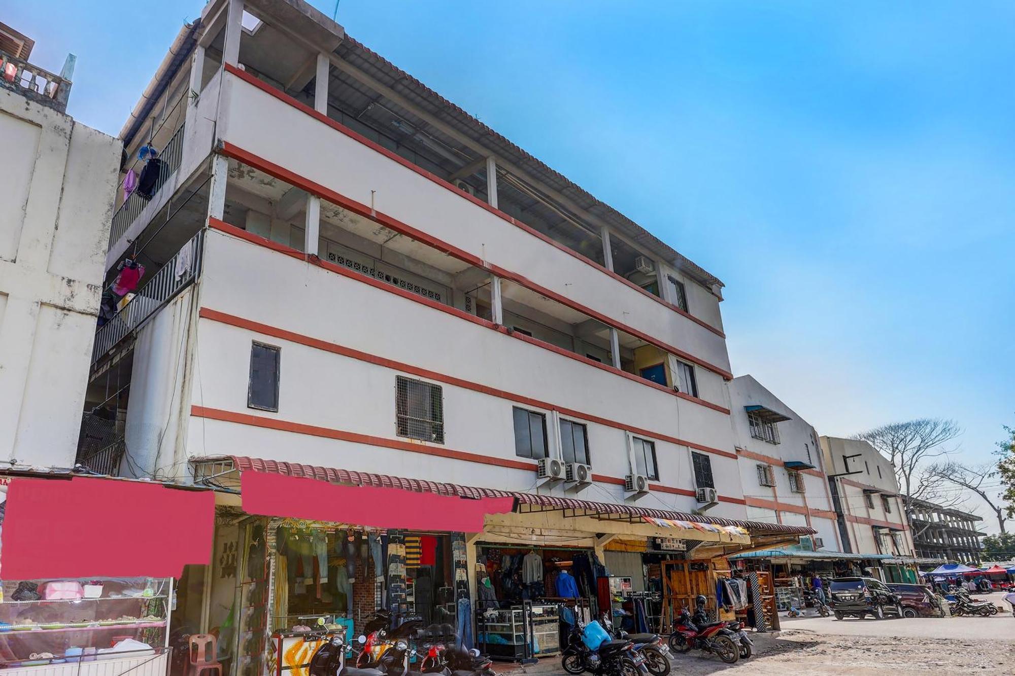 Oyo 92322 Hasan House Syariahnearpelabuhan Feri Harbor Bay Nagoya Esterno foto