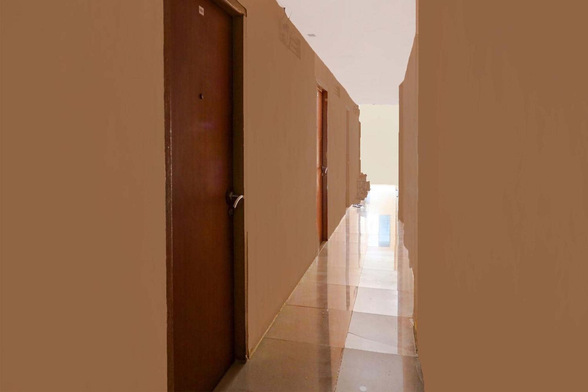 Oyo 92322 Hasan House Syariahnearpelabuhan Feri Harbor Bay Nagoya Esterno foto